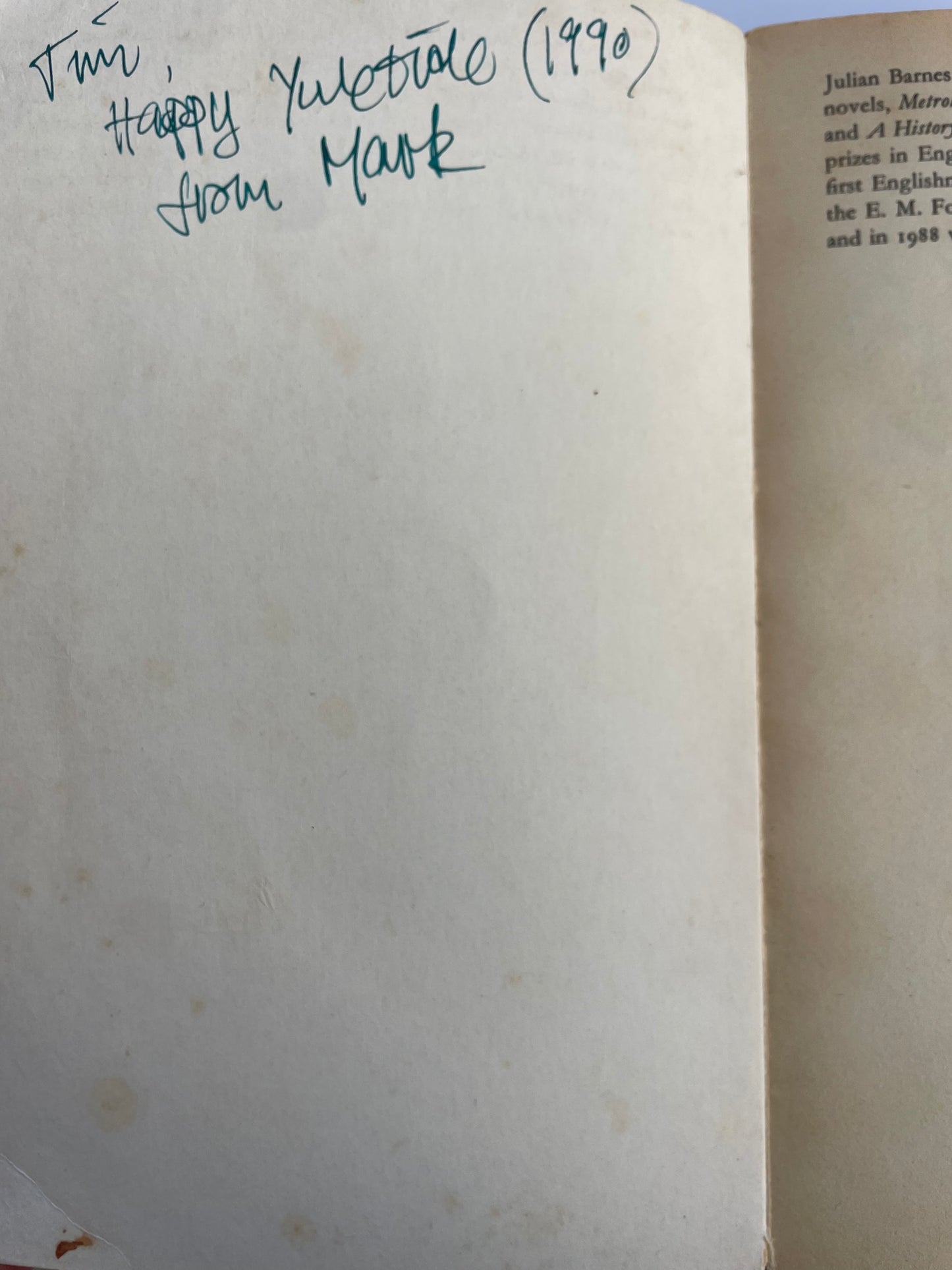 A HISTORY OF THE WORLD IN 10 1/2 CHAPTERS by JULIAN BARNES